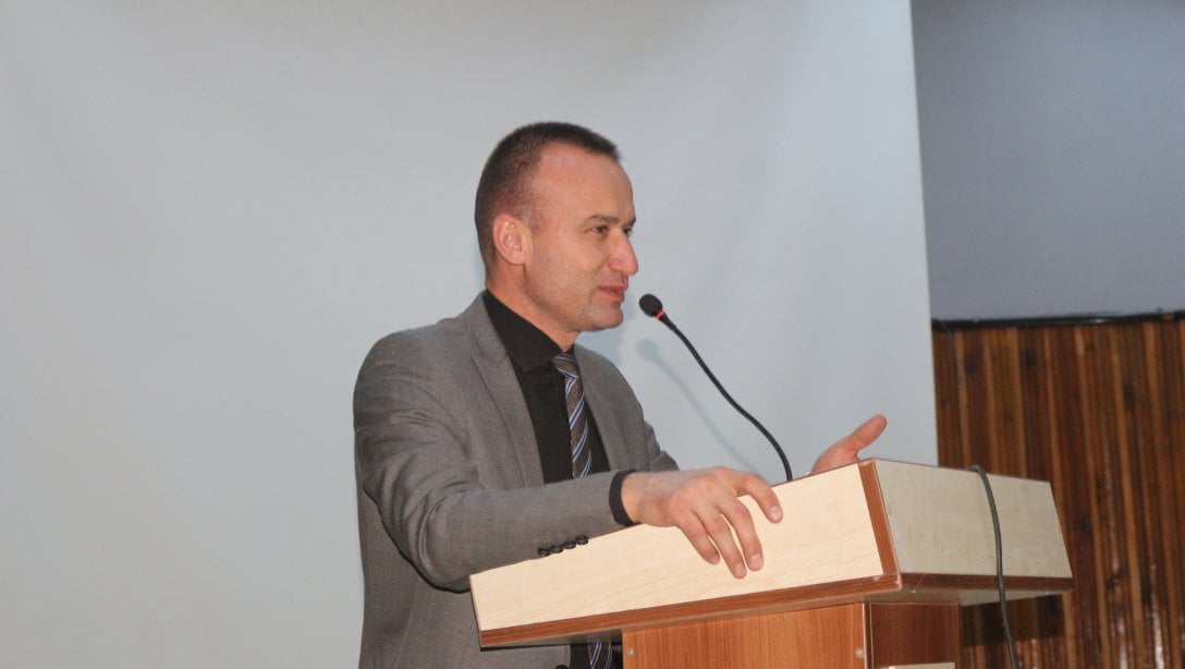 TEKİN ADAY ÖĞRETMENLERLE BİR ARAYA GELDİ