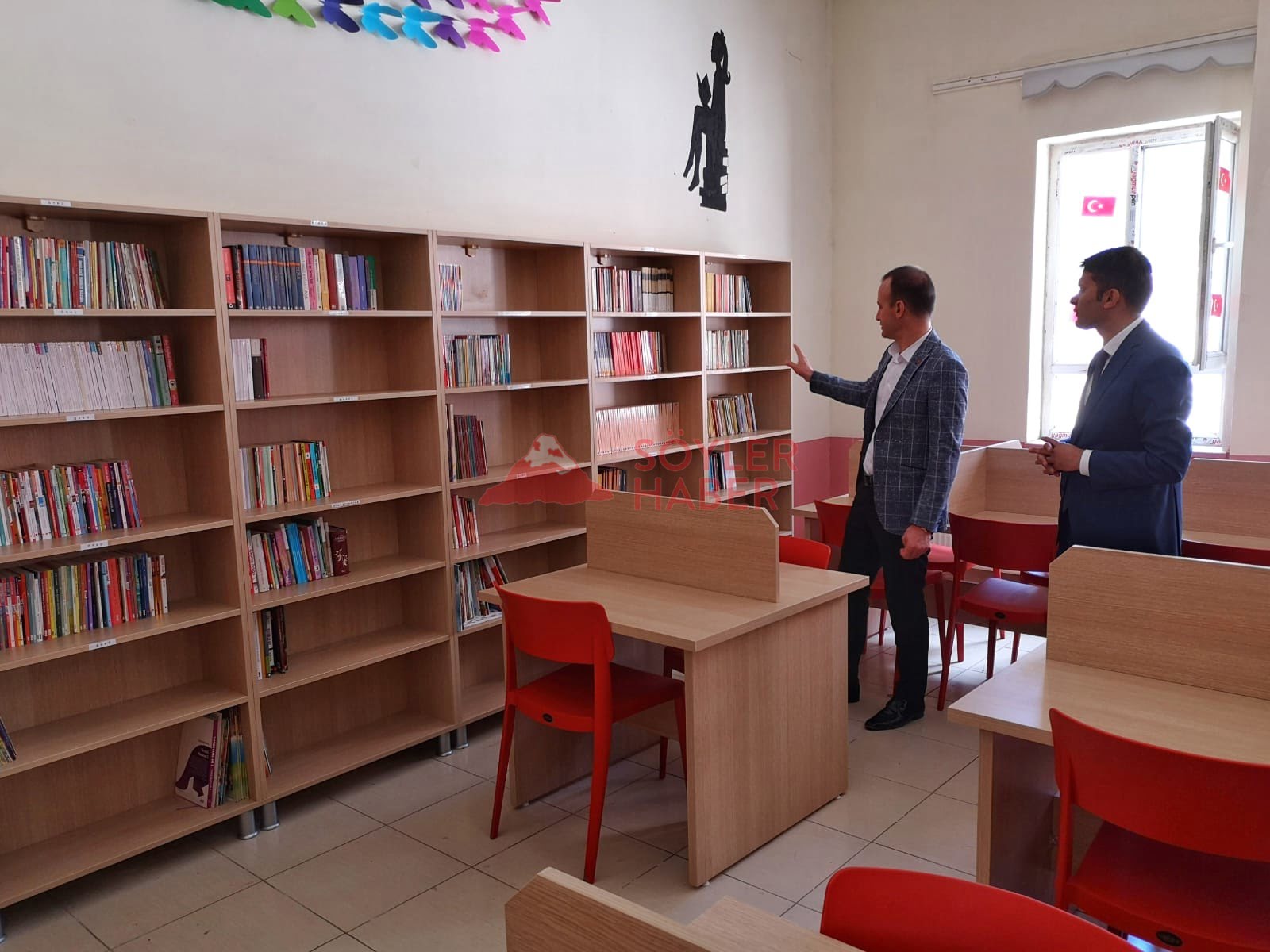 "Kütüphane Açılışı ve Şiir Dinletisi"