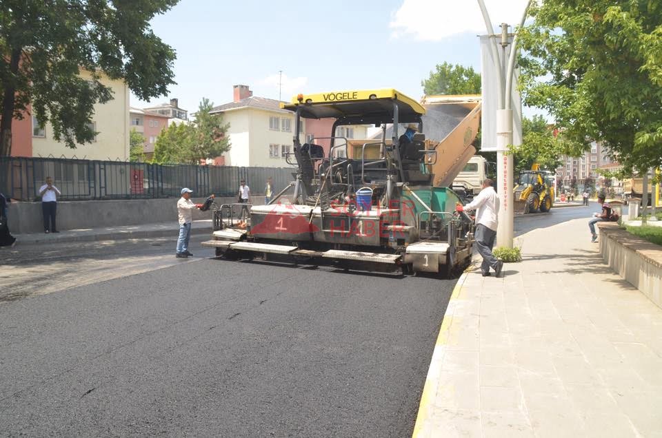 Ağrı Belediyesi Asfalt Çalışmalarına Başladı