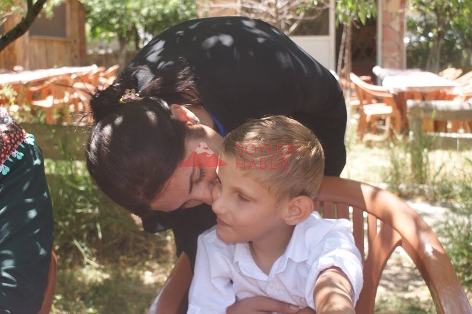 DOĞUBAYAZIT BELEDİYE EŞ BAŞKANLARI ENGELLİLER İLE BİR ARAYA GELDİ