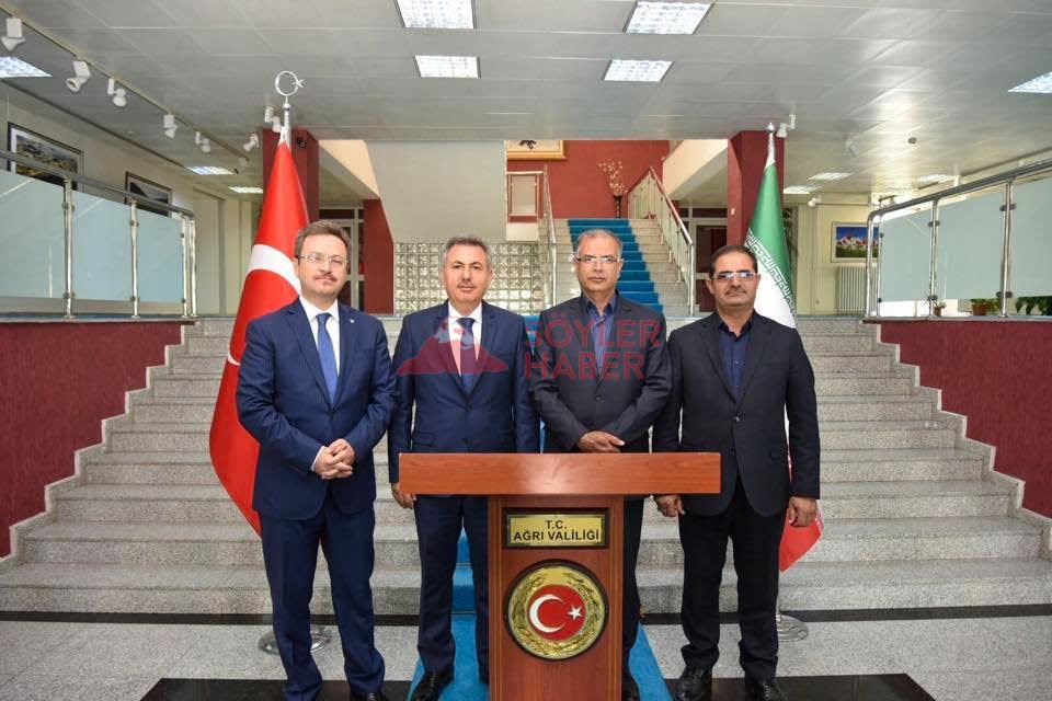 Türkiye ve İran Heyetleri Bir Araya Geldi