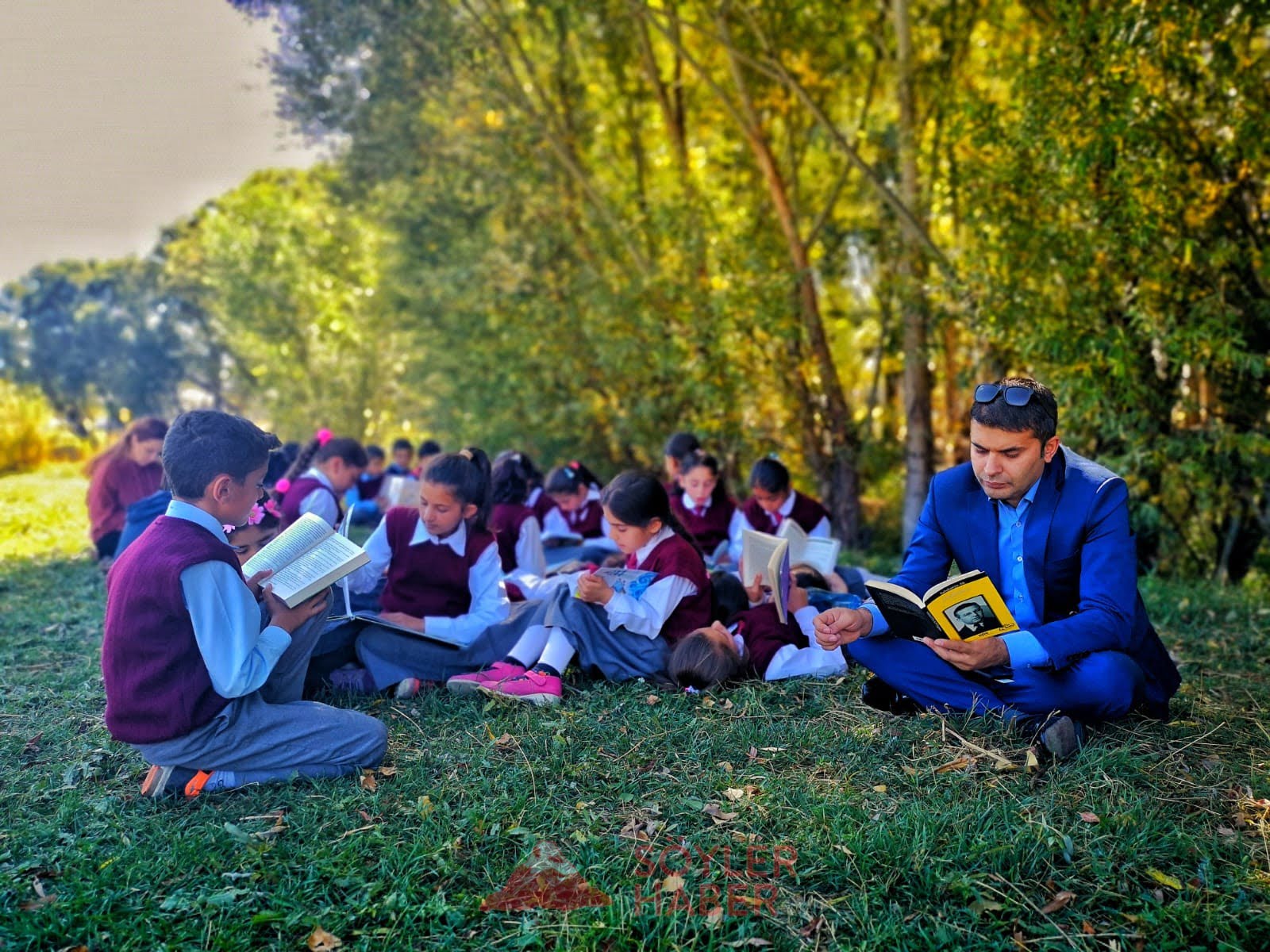 Ağrı'da Öğrenciler Kitap Okuyor, Fidanlar Hayat Buluyor