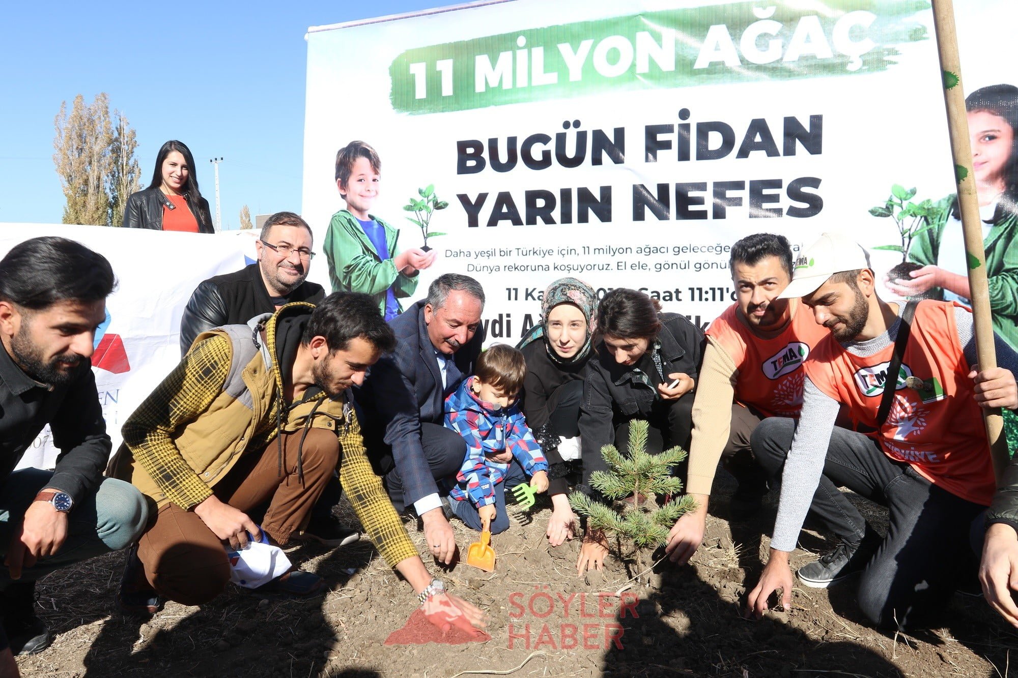 AĞRI İBRAHİM ÇEÇEN ÜNİVERSİTESİ'NDE 5 BİN FİDAN "GELECEĞE NEFES" OLDU