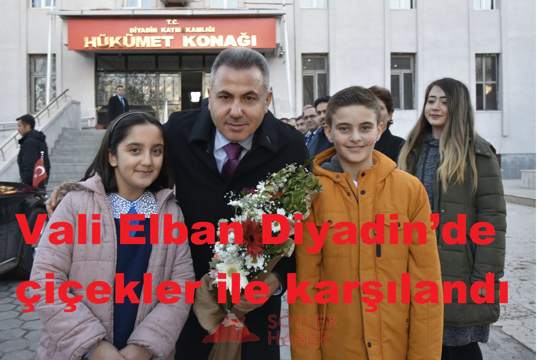 Vali Elban Diyadin'de çiçekler ile karşılandı