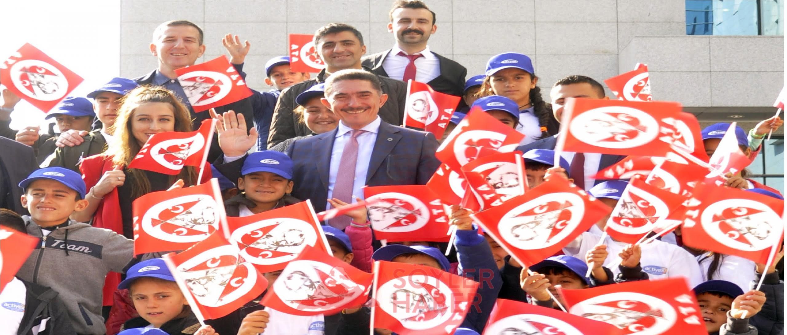 AK Parti Ağrı Milletvekili Ekrem Çelebi;1920'de kurulan TBMM'nin kuruluşunun 100'üncü yılı ve 23 Nisan Ulusal Egemenlik ve Çocuk Bayramı dolayısıyla bir mesaj yayımladı