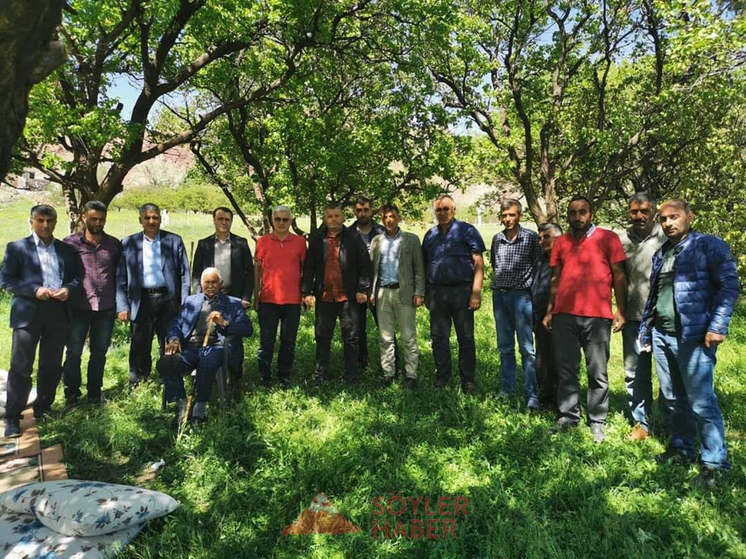 KONYAR KÖY KÖY GEZİP SORUN DİNLİYOR