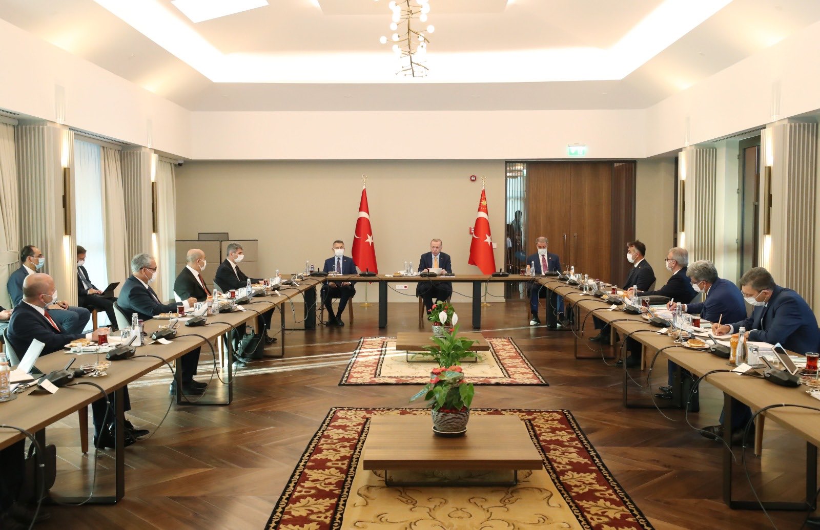 AĞRI VALİSİ VAROL MALAZGİRT ZAFERİ KUTLAMALARINA KATILDI
