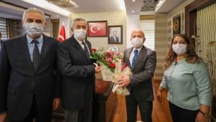 Vali Varol, Ahilik Haftası Kutlama Heyetini Makamında Kabul Etti