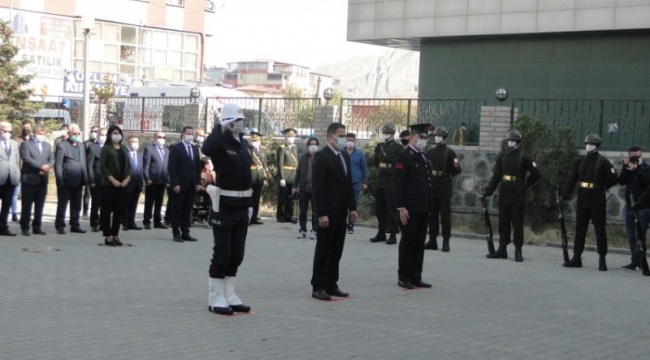 97. YILDÖNÜMÜNÜ KUTLADIĞIMIZ 29 EKİM CUMHURİYET BAYRAMI DOĞUBAYAZIT'TA TÖRENLERLE KUTLANIYOR