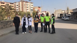 DOĞUBAYAZIT MEDİZA HASTANESİNDE TRAFİK EKİPLERİYLE PANDEMİ KURALLARI DENETİMİ