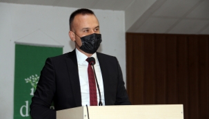 MÜDÜR TEKİN'DEN AĞRI ÖZEL DOĞA KOLEJİNDEN BAŞARILI OLAN ÖĞRENCİLERE ÖDÜL