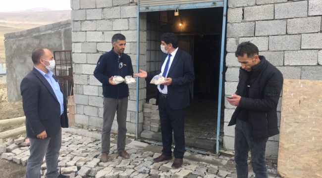 Rektör Alma Doğubayazıt'ta Mantar Üretimi Yapan Çiftçiyi Ziyaret Etti