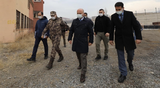 AĞRI VALİSİ DR. OSMAN VAROL DOĞUBAYAZIT'DA 