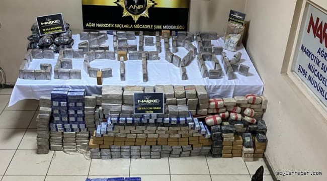 DOĞUBAYAZIT'DA SAMAN ÇUVALLARININ ALTINDA UYUŞTURUCU TAŞIDILAR