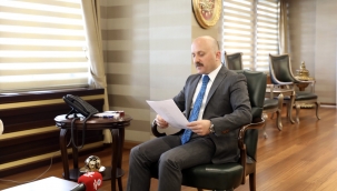 Ağrı Valisi Dr. Varol, çocuklar için masal okudu