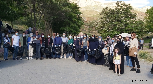 ​​​​​​​DÜNYA ÇEVRE GÜNÜNDE AK PARTİ DOĞUBAYAZIT İLÇE TEŞKİLATI ÇÖP TOPLADI