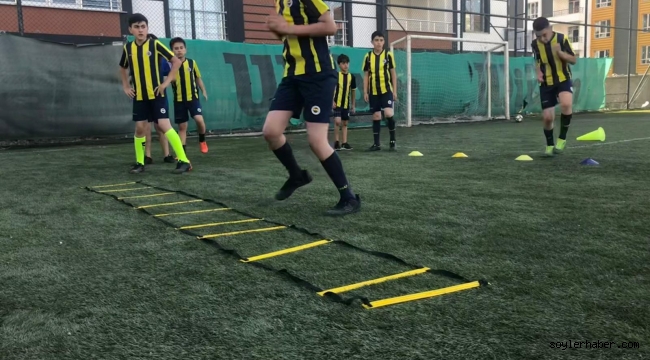 Ağrı Fenerbahçe Futbol Okulu Antrenmanlara Başladı