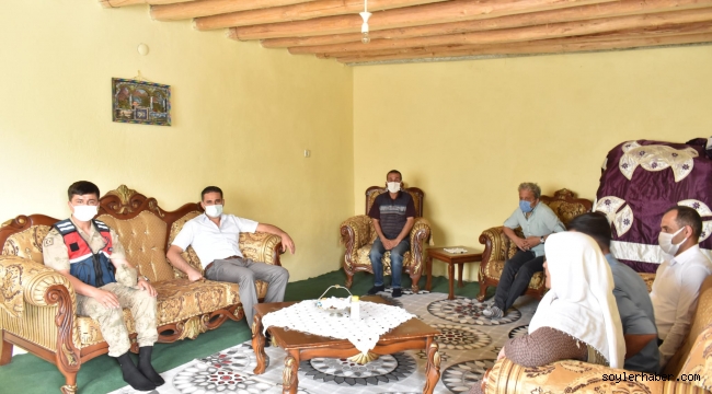 Doğubayazıt İlçe Kaymakamı Mehmet Kemal Akpınar, Şehit Aileleri, Asker ve Polisler ile Bayramlaştı