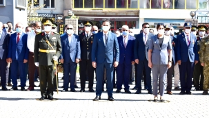 DOĞUBAYAZIT'TA 30 AĞUSTOS ZAFER BAYRAMI TÖRENLER İLE KUTLANDI