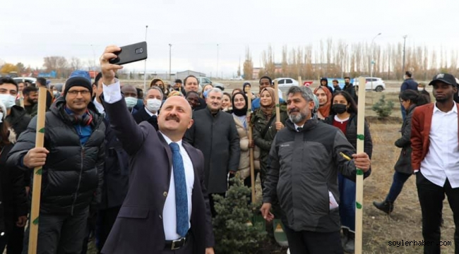 'Geleceğe Nefes Kampanyası' Kapsamında Ağrı'da Fidan Dikim Etkinliği Düzenlendi