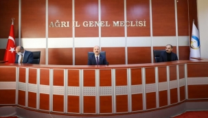 VALİ DR. OSMAN VAROL, AĞRI HALKI İLE BÜTÜNLEŞİYOR