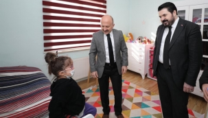 ​​​​​​​3 Aralık Dünya Engelliler Günü Dolayısıyla Vali Varol ve Başkan Sayan Kızılaslan Ailesini Ziyaret Etti