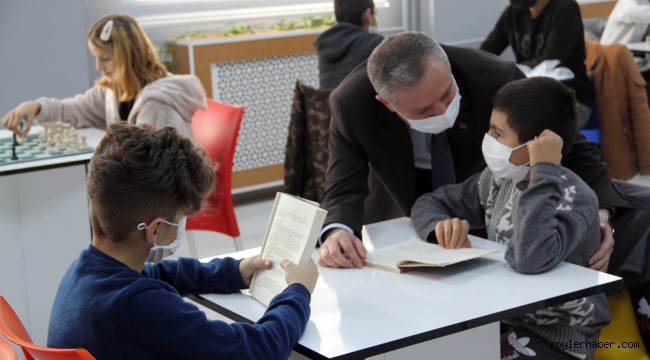 ​​​​​​​AĞRI, 554 OKULA KÜTÜPHANE KURARAK ÜLKE GENELİNDE BİRİNCİ OLDU