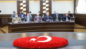 ​​​​​​​Ağrı Valisi Varol, Merkez Muhtarlarını Dinledi