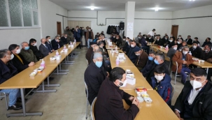 AĞRI VALİSİ VAROL, DOĞUBAYAZIT'TA ​​​​​​​GEÇİT AİLESİNE TAZİYE ZİYARETİNDE BULUNDU