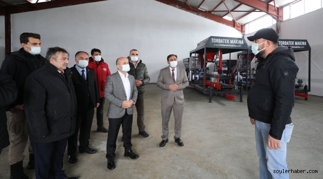 VAROL, PANCAR EKİCİLERİ KOOPERATİFİNE KURULAN TARIM MAKİNELERİNİ İNCELEDİ