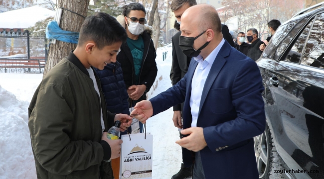 AĞRI ÇOCUK DESTEK MERKEZİNİ VALİ DR. OSMAN VAROL, ZİYARET ETTİ