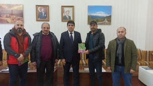 Iğdır Üniversitesi Tarafından "Iğdır İli Çayır Mera Bitkileri Kılavuzu 2" Kitabı Yayımlandı