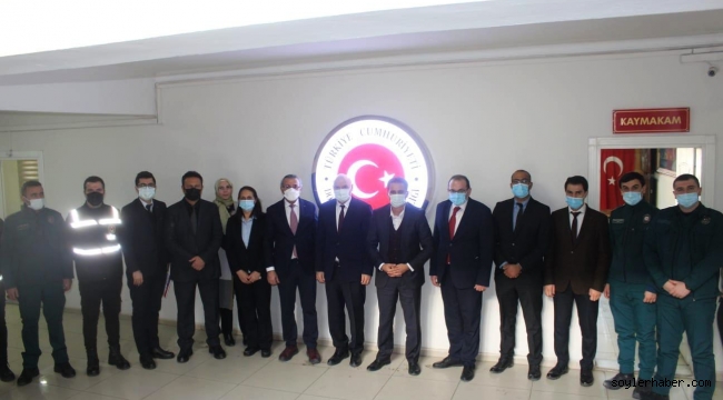  Kaymakam Akpınar'dan Gürbulak Gümrük Personellerine Başarı Belgesi