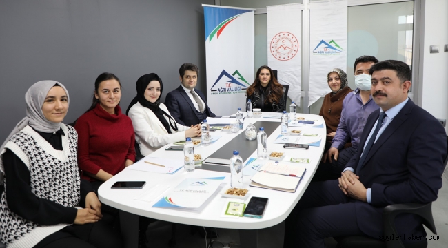 FUNDA VAROL, KANSERDE ERKEN TEŞHİS PROJE KOORDİNASYON MERKEZİNİ ZİYARET ETTİ