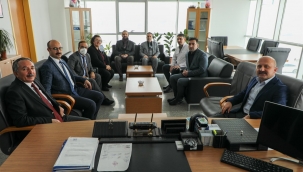 Vali Varol, Covid-19 Salgınını "Milli Aşımız TURKOVAC" İle Ağrı'da Yeneceğiz