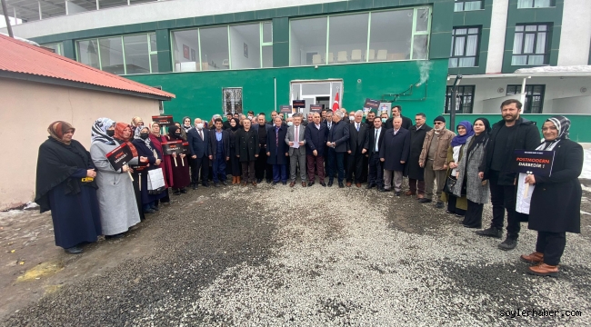 AĞRI'LILAR İL BİNASI ÖNÜNDE 28 ŞUBAT POST-MODERN DARBEYİ PROTESTO ETTİLER
