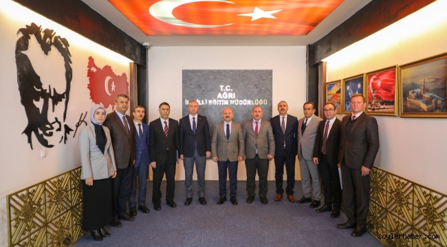 AĞRI VALİSİ DR. OSMAN VAROL, EĞİTİM VE ÖĞRETİM DEĞERLENDİRME TOPLANTISI GERÇEKLEŞTİRİLDİ.