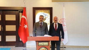 MÜLKİYE BAŞMÜFETTİŞİ KAYMAK VE HEYETİ VALİ VAROL İLE MÜDÜR ÖZEN'İ ZİYARET ETTİ