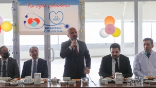 ​​​​​​​Vali Varol, Tıp Bayramı Dolayısıyla Sağlık Çalışanlarımızı Ziyaret Etti