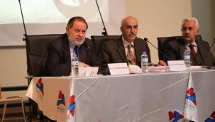 "Yüreklerde Akif, Dillerde Hürriyet"