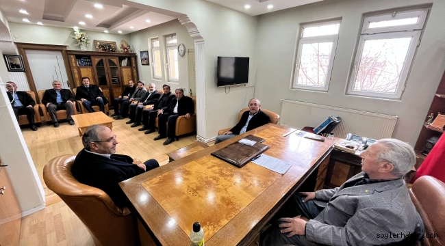 ​​​​​​​AK PARTİ HEYETİ DOĞUBAYAZIT TİCARET VE SANAYİ ODASI BAŞKANLIĞINI ZİYARET ETTİ