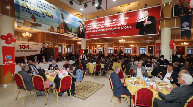 BAŞKAN SAVCI SAYAN, KURTULUŞ GÜNÜNDE İFTAR VERDİ