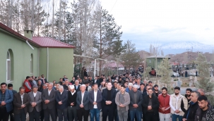 DOĞUBAYAZIT BAŞKANINI SON YOLCULUĞUNA UĞURLADI