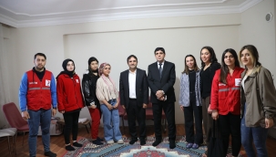 IĞDIR ÜNİVERSİTESİ ÖĞRENCİLERE RAMAZAN KOLİSİ DAĞITTI