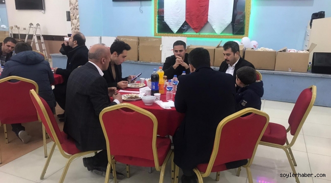 KAYMAKAM AKPINAR, DÜNYA YETİMLER GÜNÜ'NDE YETİM VE ÖKSÜZ ÇOCUKLARA HEDİYELER VERDİ