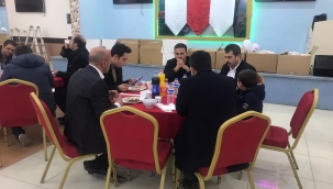 KAYMAKAM AKPINAR, DÜNYA YETİMLER GÜNÜ'NDE YETİM VE ÖKSÜZ ÇOCUKLARA HEDİYELER VERDİ