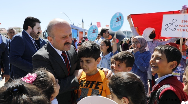 Ağrı'da Sağlıklı Yaşam Yürüyüşü Yapıldı