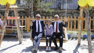 Vali Varol, "Çevre Dostu 1000 Okul" Projesi Kapsamında Cumhuriyet İlkokulunu Ziyaret Etti