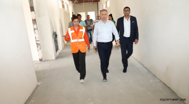 Müdür Kökrek, Doğubayazıt'ta yapımı devam eden Ömer Çoktin Fen Lisesi'nde