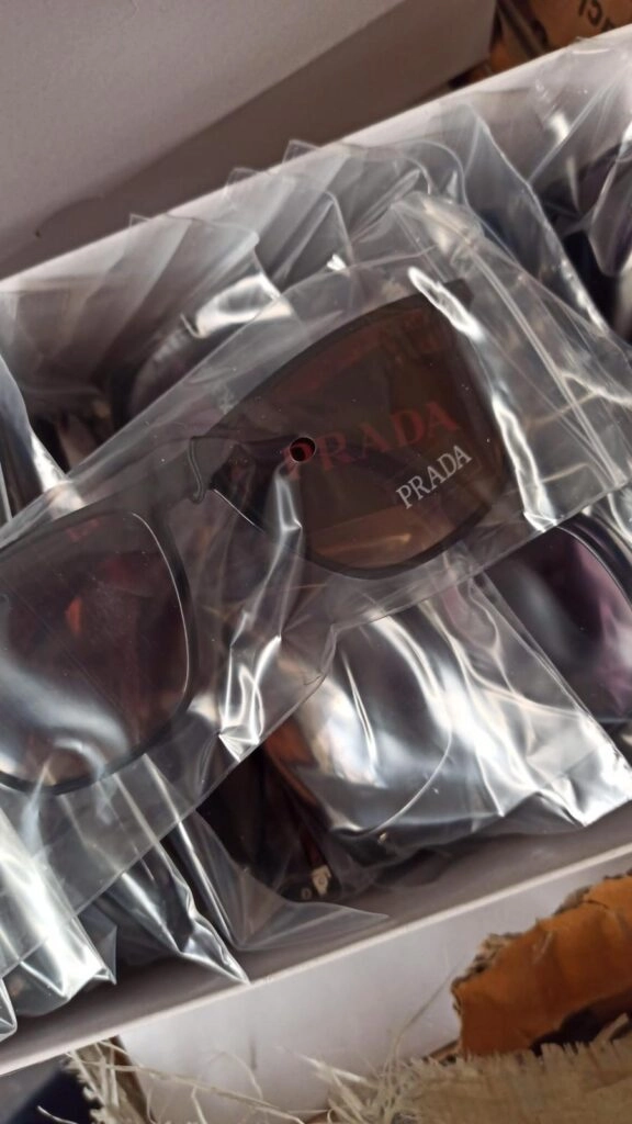 AĞRI'DA KARGO ARACINDA ÇOK SAYIDA KAÇAK MAL YAKALANDI